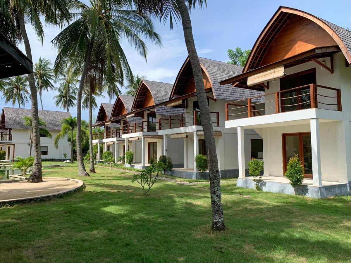The Club Villas Lombok Секотонг Экстерьер фото